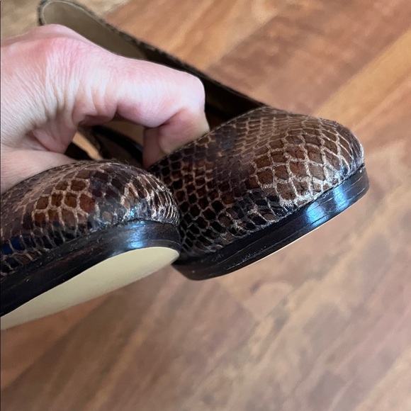 Like new Anne Klein Brown Snake Pattern Heels - Picture 14 of 16